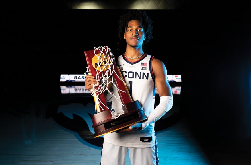 Uconn Freshman Stephon Castle On Jerry West Award Watch List 3787